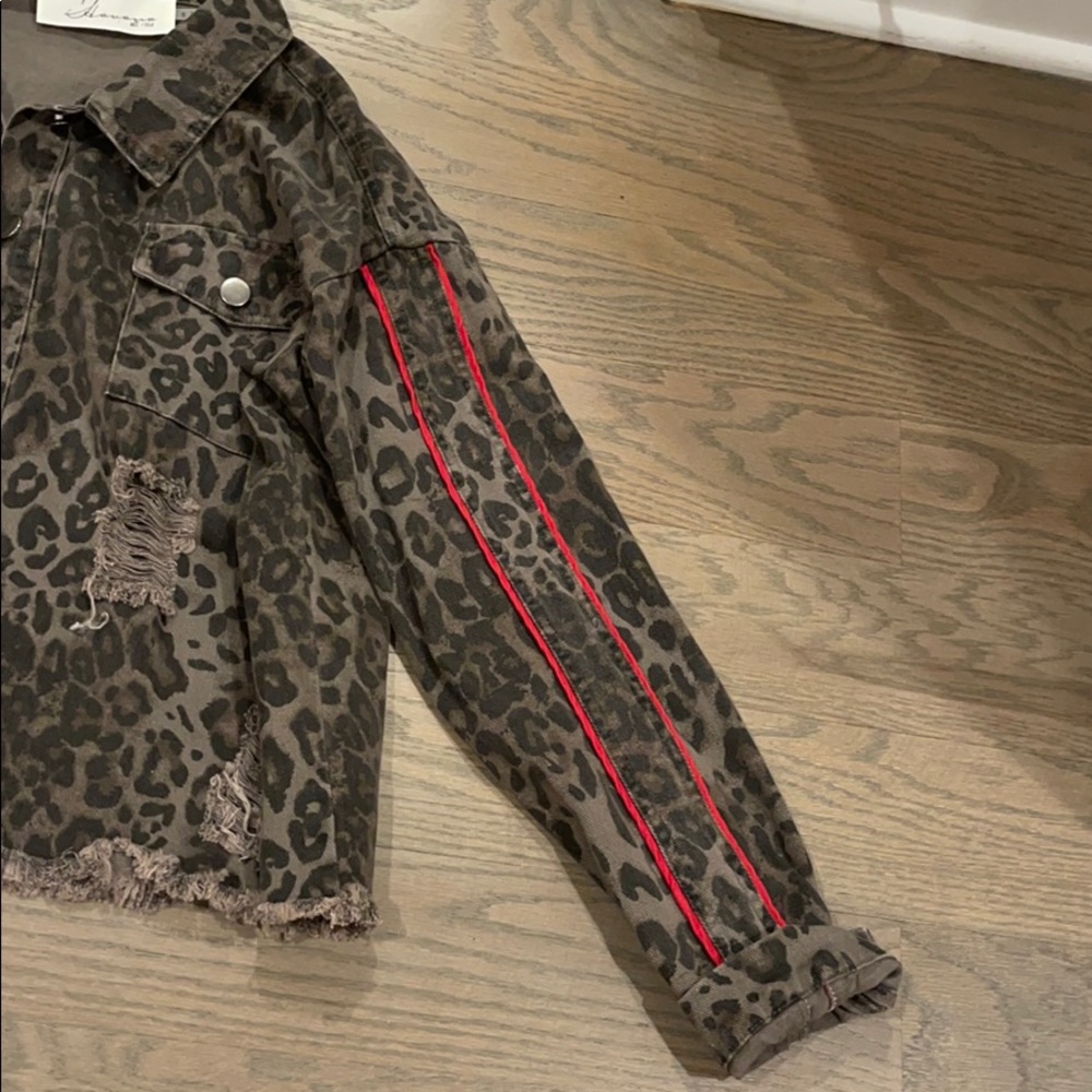 Jean jacket - Picture 2 of 3